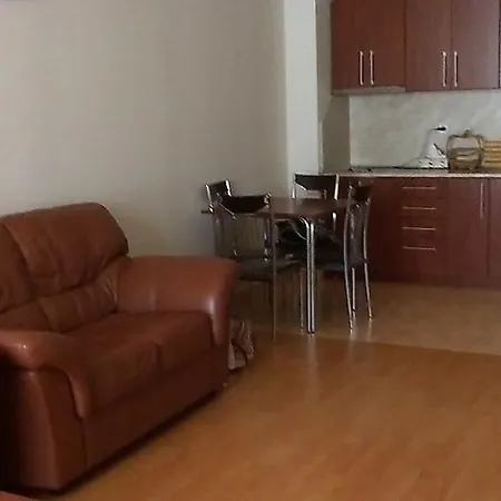Appartement In Central Plaza *